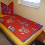 Apartment Family Tom *