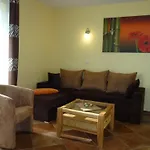 شقة توم العائلية *