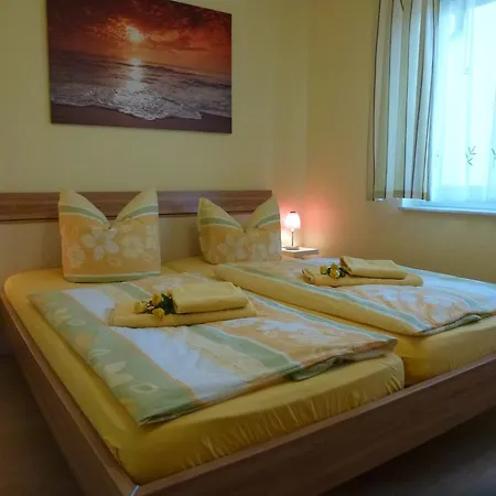 ファミリー トム