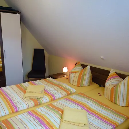 Apartment Family Tom *