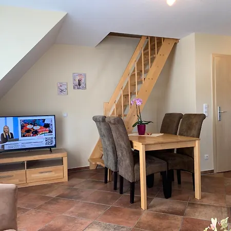 패밀리 아파트먼트 톰