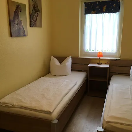 公寓 汤姆家庭公寓酒店 Karlshagen