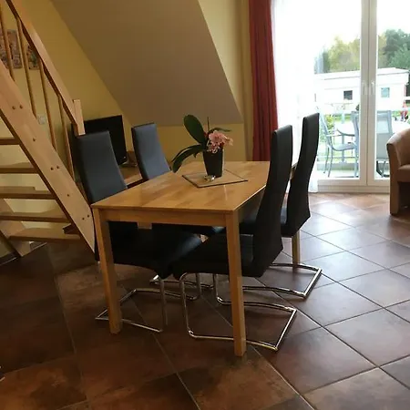 ファミリー トム *